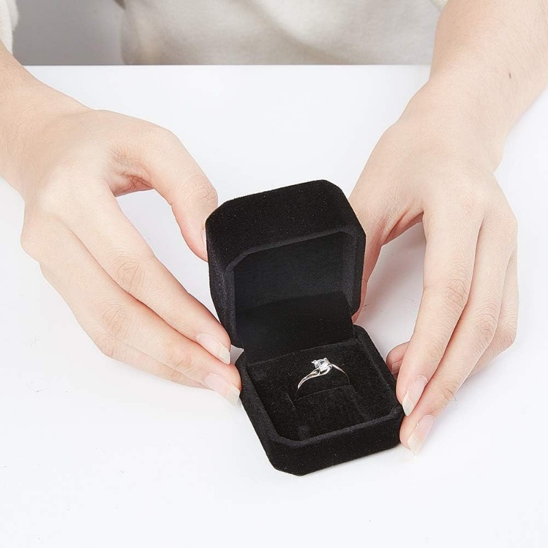10 Pack กํามะหยี่กล่องแหวนต่าง - Body Jewelry Display บทวิจารณ์และราคา